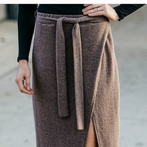 Amaryllis faux wrap skirt - Picture 2 of 4